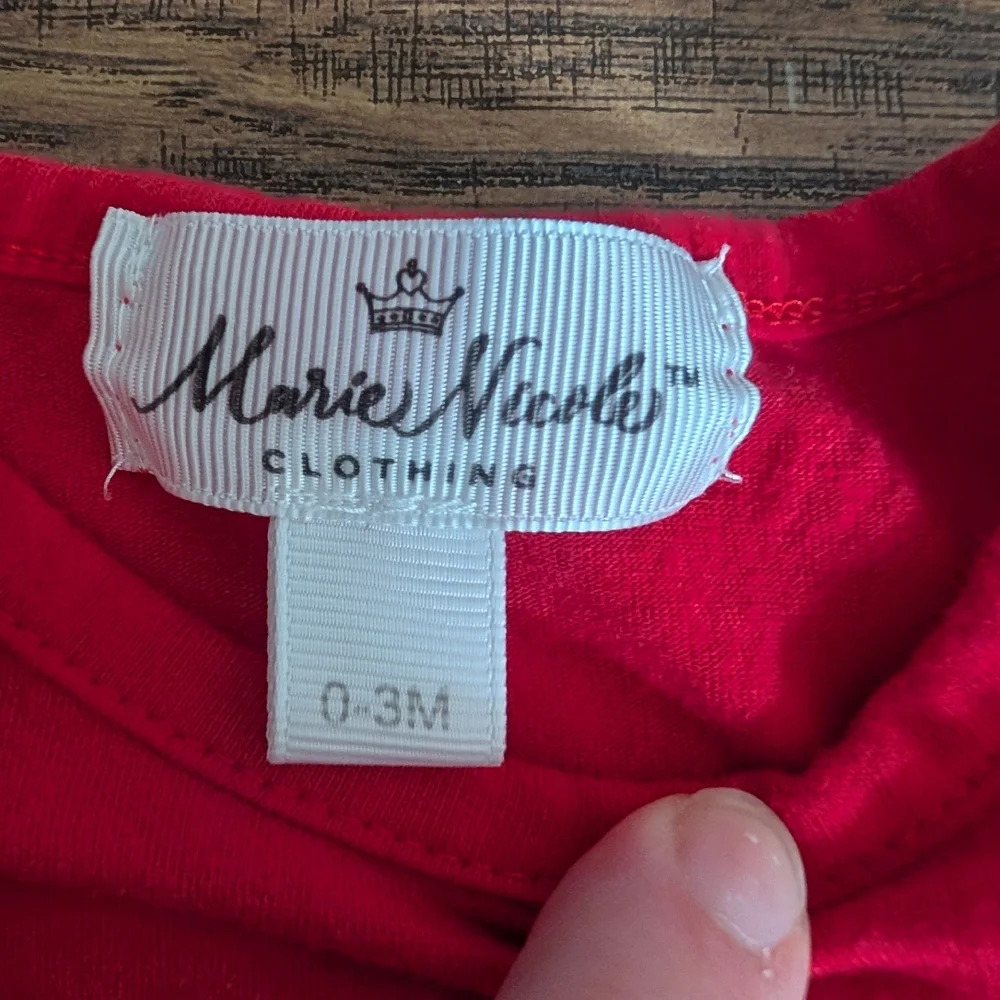 $ 💥3/$24 Marie Nicole Santa Jumpsuit With‎ Plaid Ruffles
